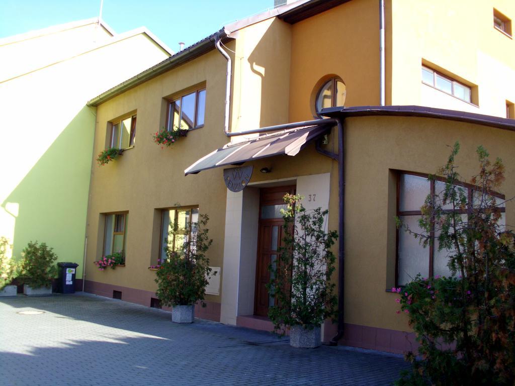 Vv Penzion Brno Bagian luar foto